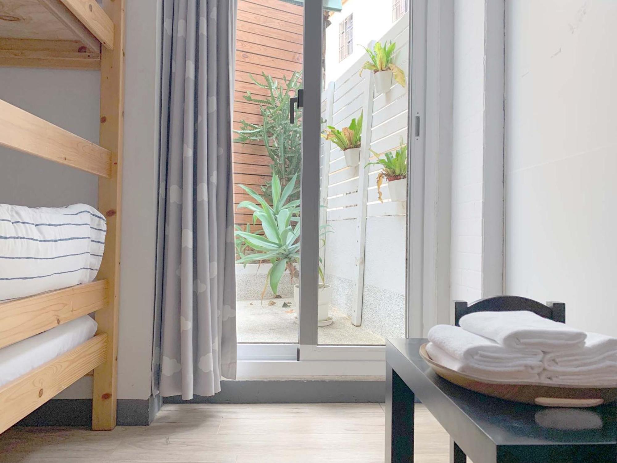 Backpackers' Hostel Taoyuan Airport Kültér fotó